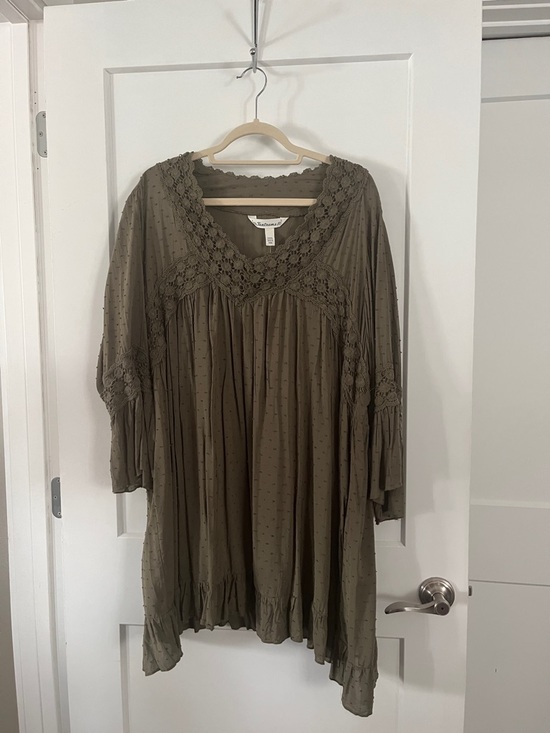 Tantrums Dresses & Skirts - Tantrums Olive Green Crochet-Trim Three-quarter Sleeve Dress
